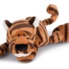 Nici 43908 Tiger Balikou Liegend Ca 20cm Wild Friends Plüsch -Nici 43908 01 HA Frei 2048x1405