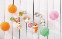 Nici 47538 Schlüsselanhänger Brauner Hase Plüsch 7cm Herz Symbol -Nici 47540 03 47528 47532 47530 Milieu vorl 2048x1306 3